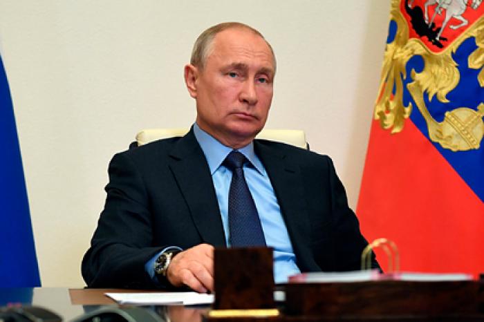 Путин призвал российские компании вложиться в геномные центры