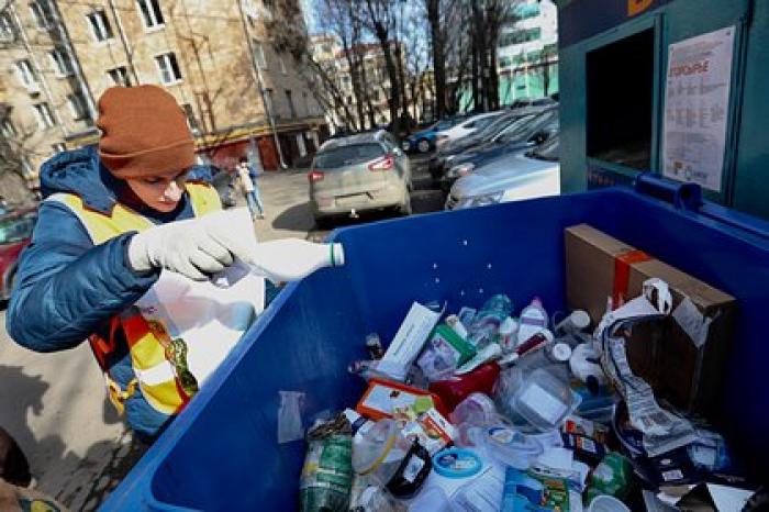 Раздельный сбор мусора призвали приостановить из-за коронавируса