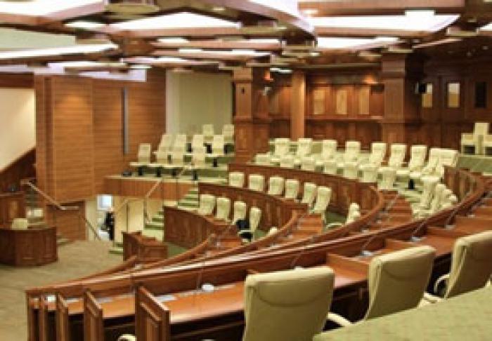 ​SONDAJ: ÎN URMĂTORUL PARLAMENT VOR ACCEDE CU SIGURANŢĂ PSRM ŞI PAS