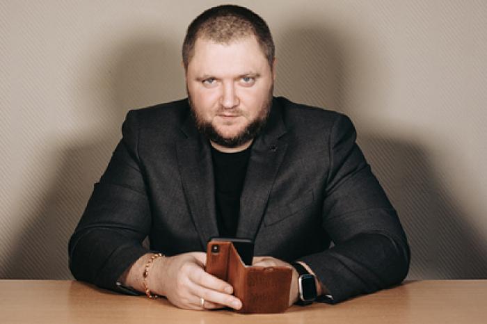 Создателя паблика «Омбудсмен полиции» задержали по подозрению в вымогательстве