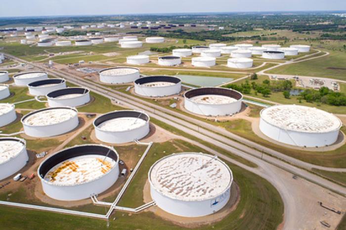 США опустили цены на нефть