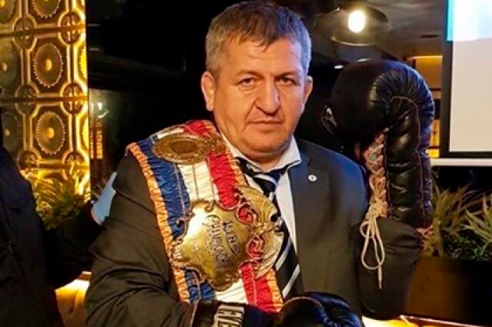 Стало известно о серьезном поражении легких отца Нурмагомедова
