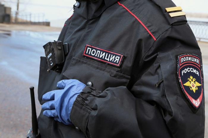 Суд отказался арестовывать напавшего на полицейского нарушителя самоизоляции