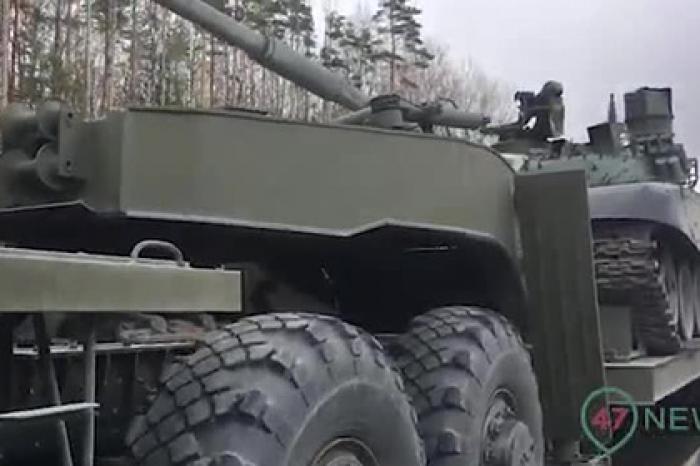 Танк «Белый орел» сняли на видео вблизи