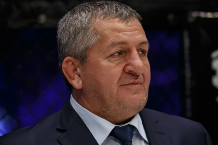Тренер команды Нурмагомедова прокомментировал подключение отца бойца к ИВЛ