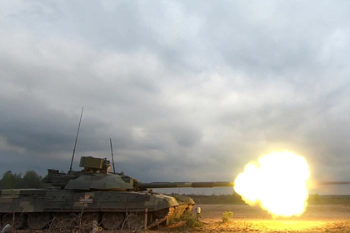 Украинский Т-72АМТ отстрелялся «Комбатом»