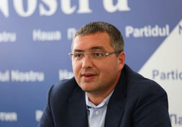 UN EXPERT RUS CONSIDERĂ CĂ RENATO USATÎI ESTE UNUL DINTRE PRINCIPALII CONCURENŢI AI LUI IGOR DODON LA ALEGERILE PREZIDENŢIALE