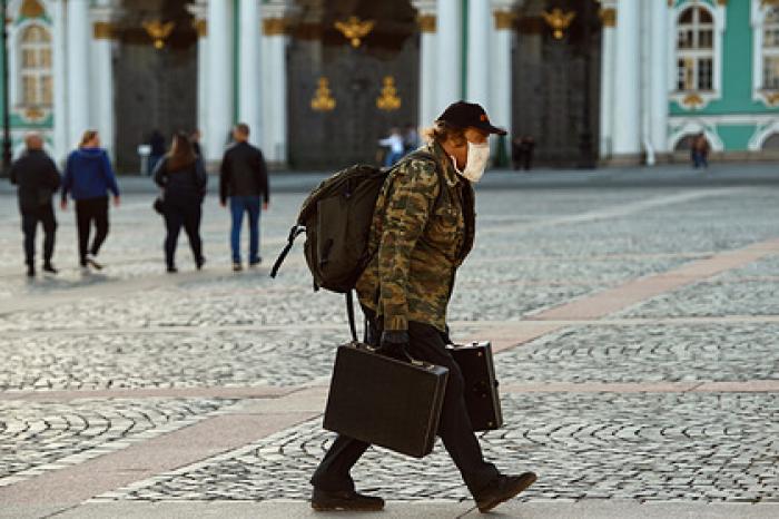 В Петербурге тысячи медиков заразились коронавирусом