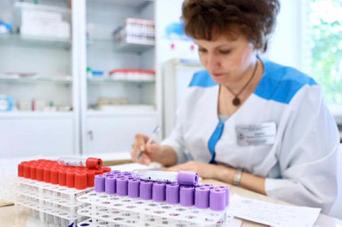 Врачам Подмосковья выплатили свыше двух миллиардов рублей за борьбу с Covid-19