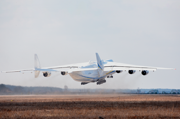 В США показали «ошеломляющий ролик» с украинским Ан-225 «Мрiя»