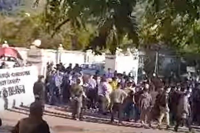 В Таджикистане со стрельбой разогнали взбунтовавшихся китайских рабочих