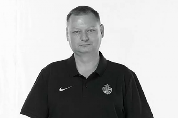 Заразившийся коронавирусом врач ЦСКА умер