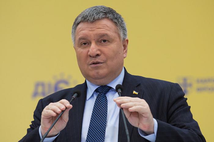 Аваков объяснил изнасилование украинки в полиции нравами общества