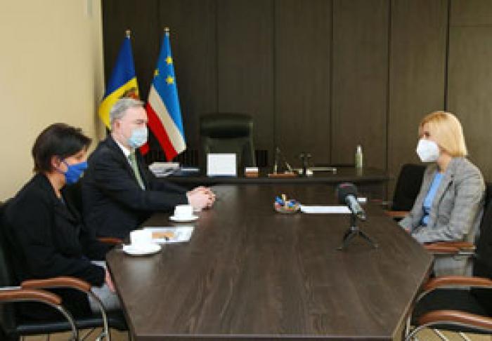 BAŞCANUL GĂGĂUZIEI A DISCUTAT CU AMBASADORUL CEHIEI PERSPECTIVELE DE COLABORARE