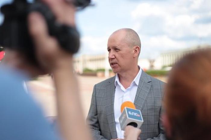 Еще один соперник Лукашенко подал документы в ЦИК