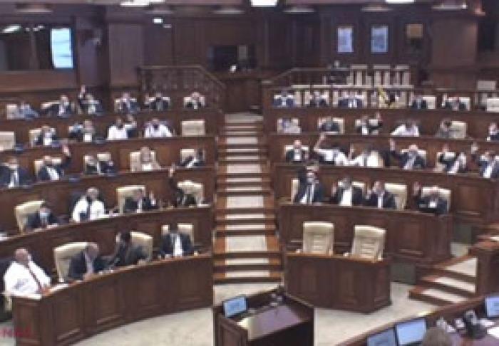 GRUPUL „PRO MOLDOVA” A INTRODUS ÎN PARLAMENT MOŢIUNEA SIMPLĂ ÎMPOTRIVA MINISTRULUI SĂNĂTĂŢII
