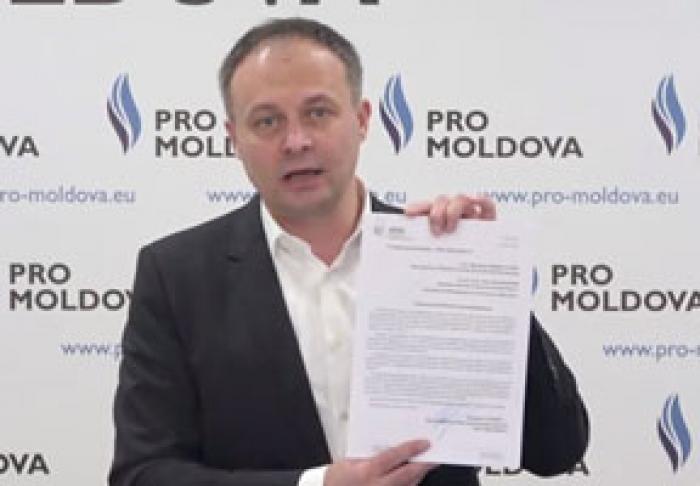 GRUPUL „PRO MOLDOVA” A PROPUS FORŢELOR POLITICE ŞI SPECIALIŞTILOR SĂ DISCUTE PLANUL SĂU DE IEŞIRE DIN CRIZĂ