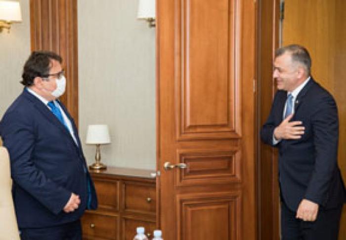 ION CHICU A DISCUTAT CU PETER MICHALKO DESPRE ÎNDEPLINIREA CONDIŢIILOR PENTRU PRIMIREA ASISTENŢEI MACROFINANCIARE DIN PARTEA UE