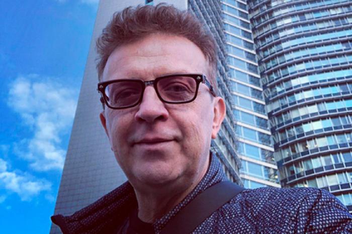 Музыканта Романа Жукова обвинили в изнасиловании беременной жены