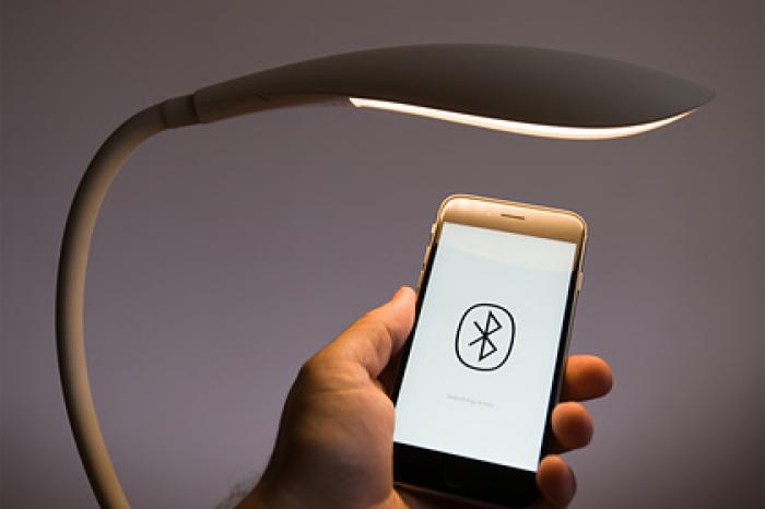 Названа опасность Bluetooth на смартфоне