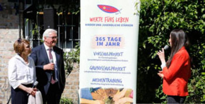 ​PREŞEDINTELE GERMANIEI A ADUS MULŢUMIRI UNEI CETĂŢENE A MOLDOVEI DE LA BERLIN PENTRU ACTIVITATEA EI
