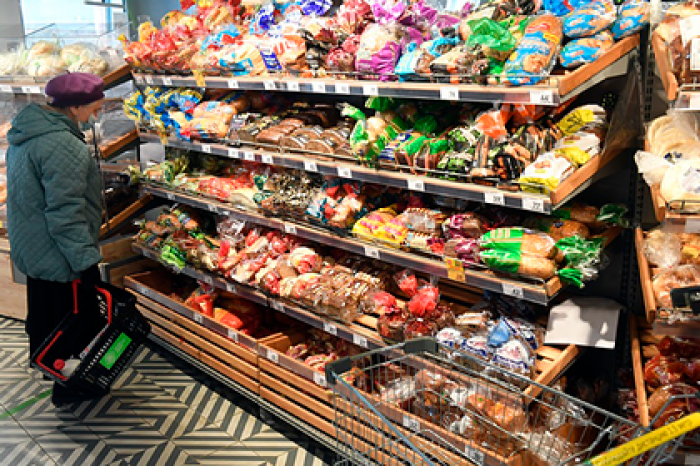 Россияне перешли на дешевые продукты