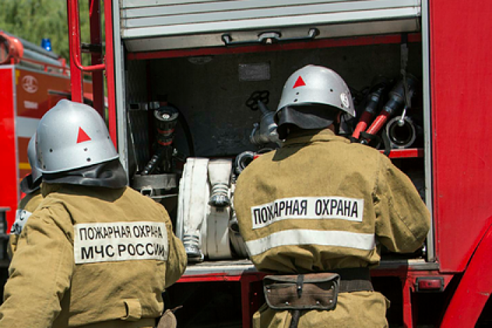 Россиянин познакомился с девушкой, обиделся на нее и сжег дом ее матери