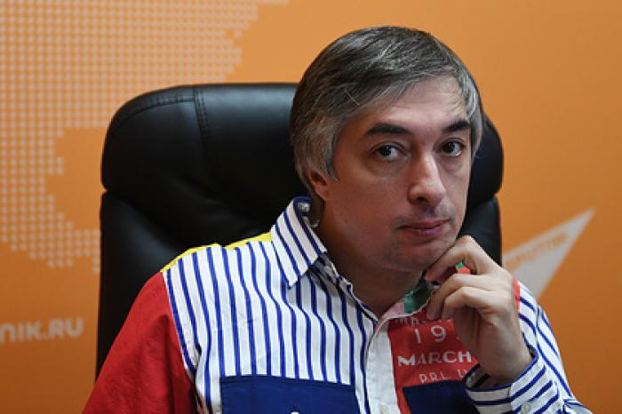 Ровшан Аскеров вступился за попавшего под критику ведущего «Что? Где? Когда?»