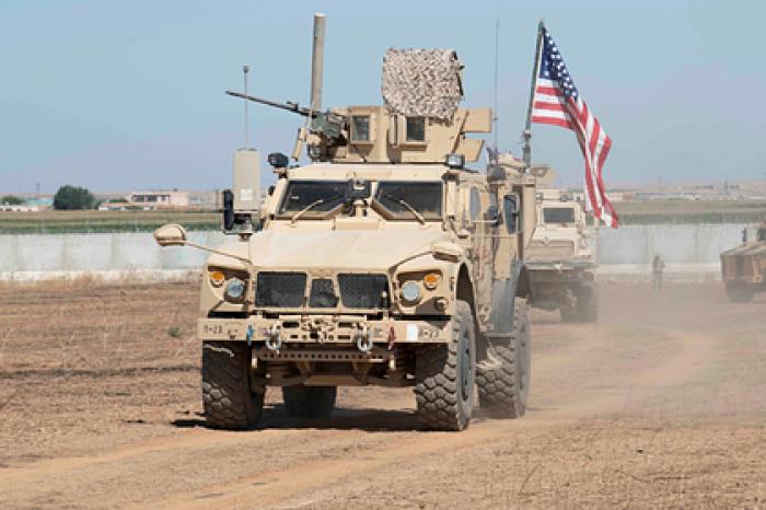 Сирийские крестьяне развернули колонну армии США