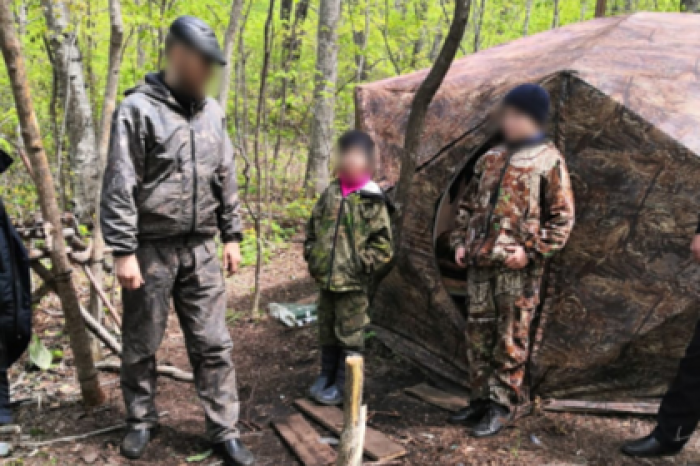 Стала известна судьба убежавшего от коронавируса в лес россиянина с детьми