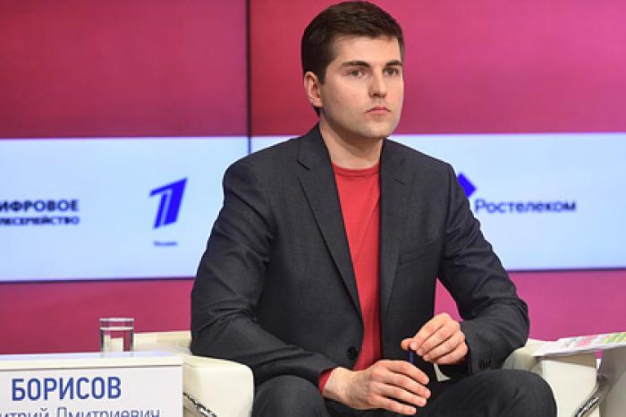 Ведущий «Пусть говорят» ответил на обвинения в подмене жены погибшего Захарова