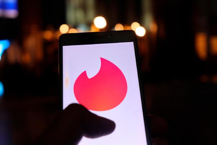 Женщина создала фейковый аккаунт в Tinder и уличила мужа в измене