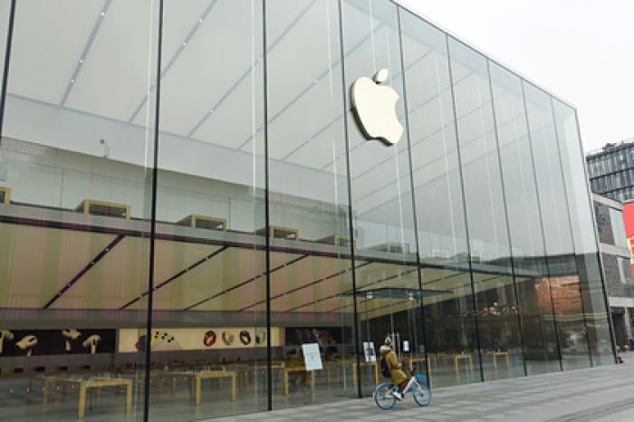 Apple перенесла выпуск новых iPhone