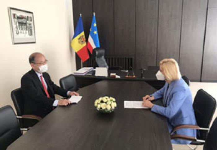 BAŞCANUL GĂGĂUZIEI A DISCUTAT CU AMBASADORUL JAPONIEI ÎN RM DESPRE POSIBILITĂŢILE DE COOPERARE ECONOMICĂ