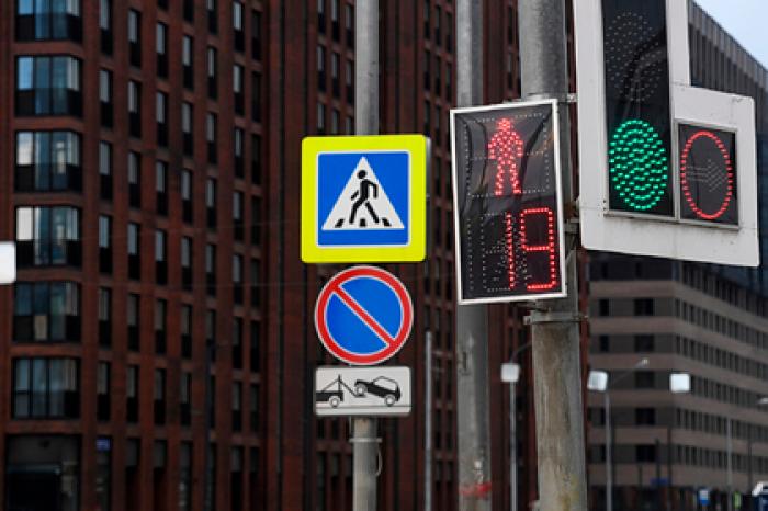 Более 90 новых светофоров установят в Подмосковье до конца года