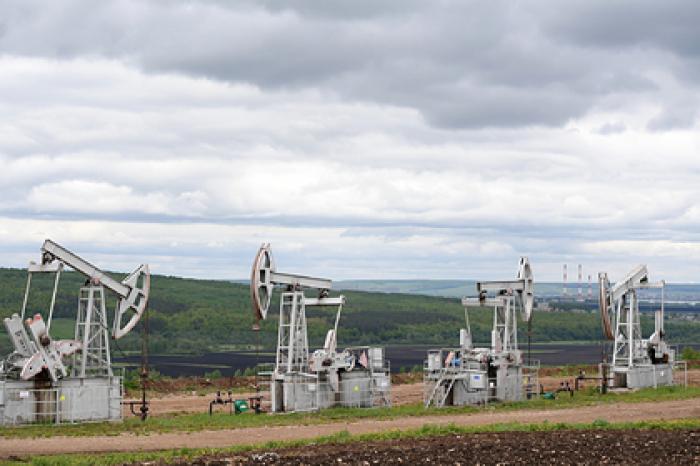 Доходы России от продажи нефти рухнули