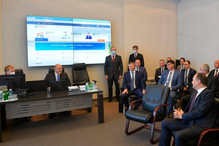 Главы правительств РФ и Белоруссии посетили Федеральную налоговую службу