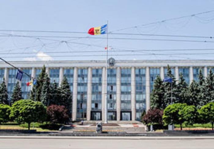 GUVERNUL A GĂSIT 250 MIL. LEI DREPT AJUTOR PENTRU AGRICULTURĂ