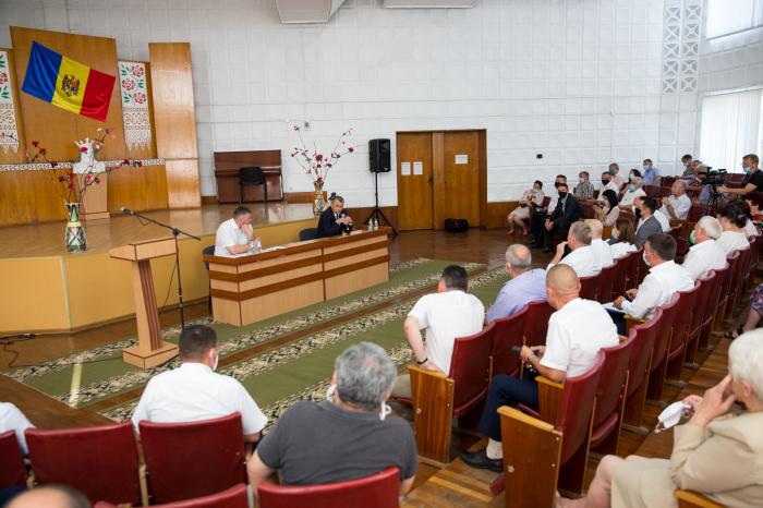 Ion Chicu, într-o vizită de lucru în raionul Ocnița: „Chiar și în condițiile acestei crize, onorarea obligațiunilor bugetului de stat față de bugetele locale se face în deplină măsură și fără întârziere"