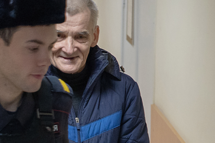 Историка Дмитриева осудили на 3,5 года за сексуальное насилие над дочерью