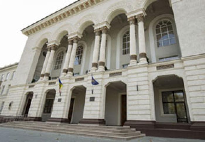 PROCURATURA GENERALĂ RECOMANDĂ POLITICIENILOR NEMULŢUMIŢI SĂ CONTESTE DECIZIILE SALE ÎN INSTANŢA DE JUDECATĂ