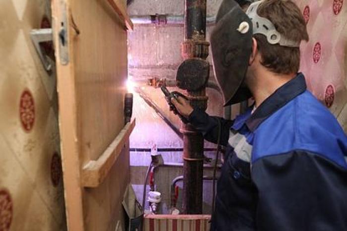 Россиянка засудила коммунальщиков за фекалии в квартире