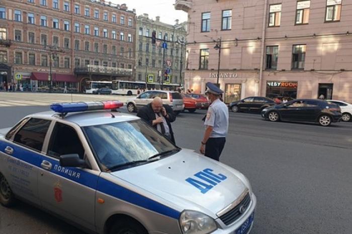 Стас Барецкий «боднул» автомобиль ДПС
