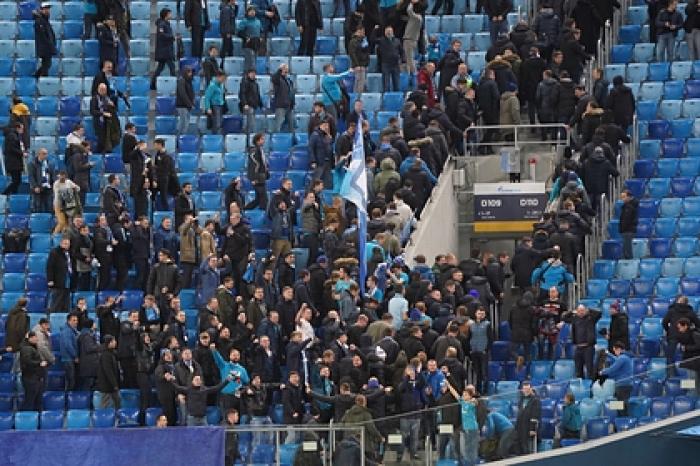 В Санкт-Петербурге задержали празднующих чемпионство «Зенита» фанатов