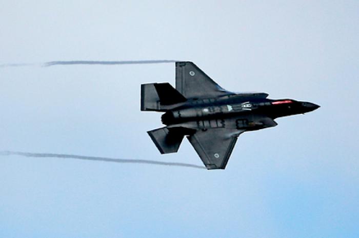 Женщина-летчик рассказала о прицеливании F-35
