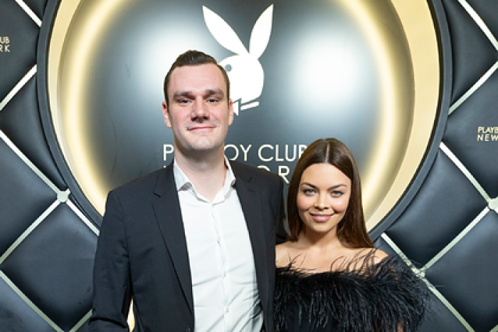 Актриса из «Гарри Поттера» родила от сына основателя Playboy