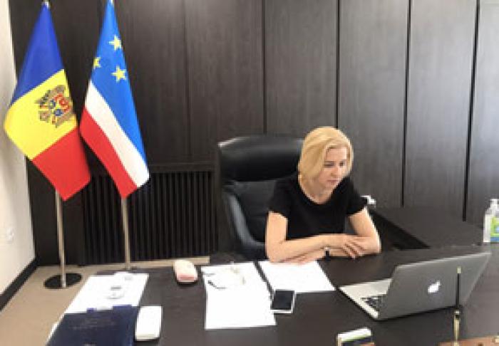 ​BAŞCANUL GĂGĂUZIEI A DISCUTAT CU AMBASADORUL LITUANIEI DESPRE "DIRECŢIILE DE COOPERARE PRIORITARE"