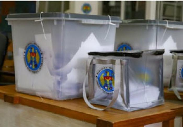 DODON A PROMIS CĂ VA LUA O DECIZIE REFERITOR LA PARTICIPAREA SA ÎN ALEGERI PE 1 SEPTEMBRIE S-AU IMEDIAT DUPĂ