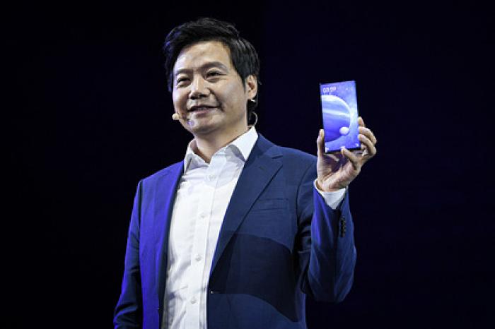 Глава Xiaomi высказался о создании прозрачного смартфона