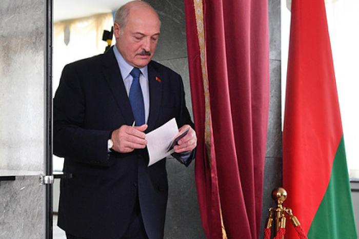 Лукашенко обвинил заграницу в отключении интернета в Белоруссии